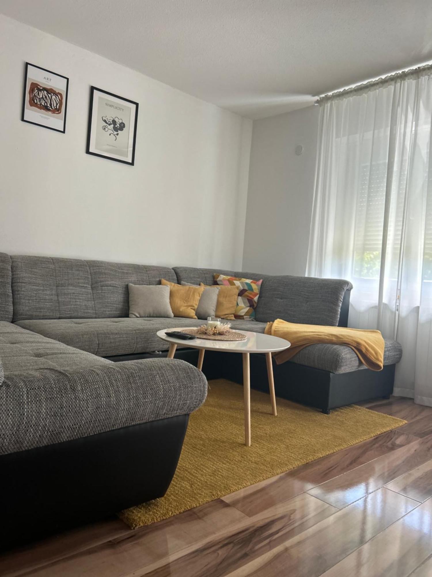 Apartments And Rooms Krizmanic سوملجاناك المظهر الخارجي الصورة